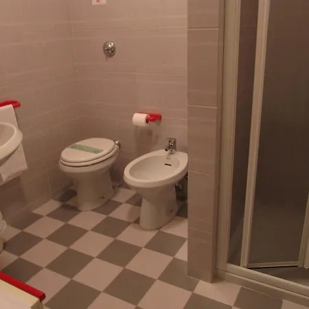 Garden Hotel 3*