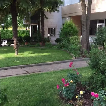 Garden 3*